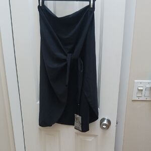 Chic Black Women's Swim Sarong